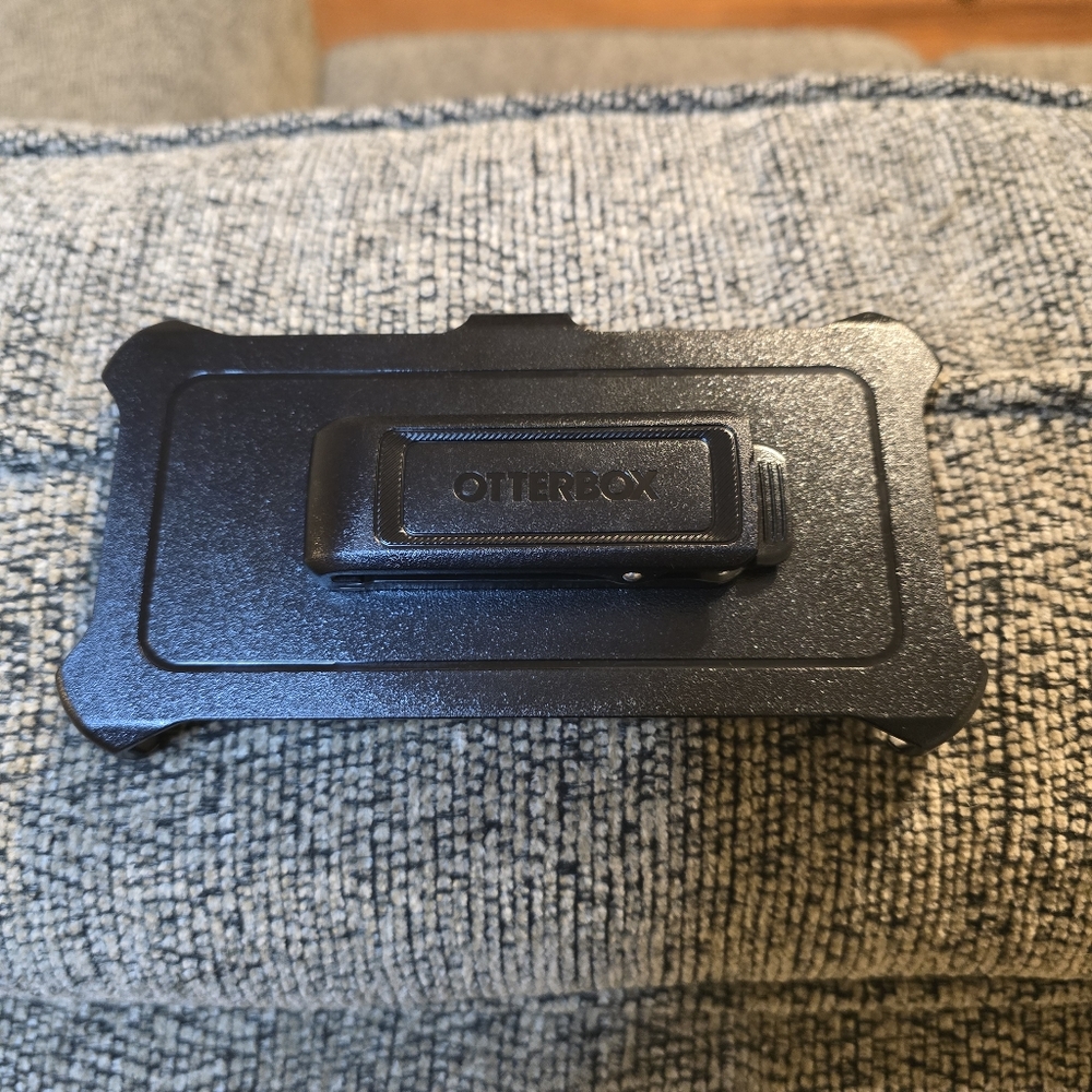 OtterBox Defender Pro Case, Belt Holster Replacement, For iPhone 13/14/15 (NWOB)